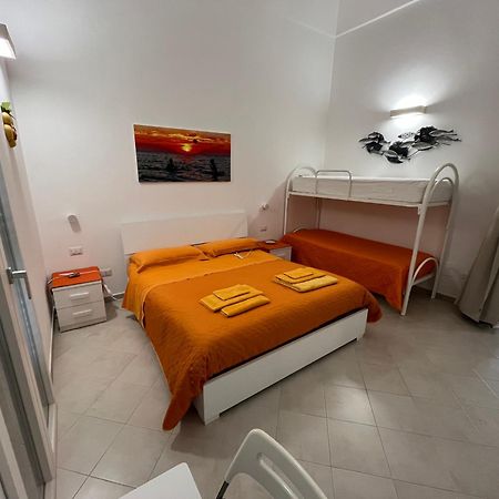 La Terrazza Sul Mare Appartement Santa Maria al Bagno Buitenkant foto